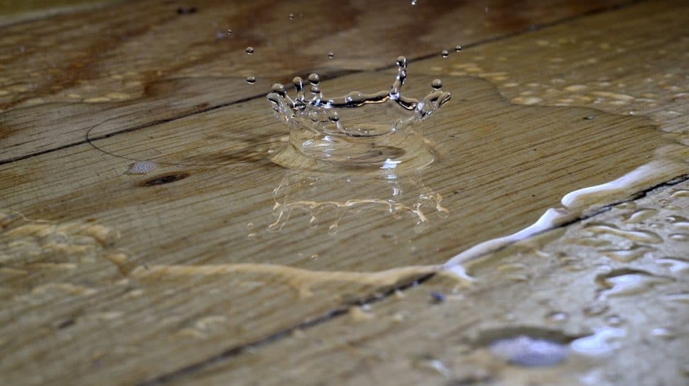 Parquet gonflé après un dégât des eaux